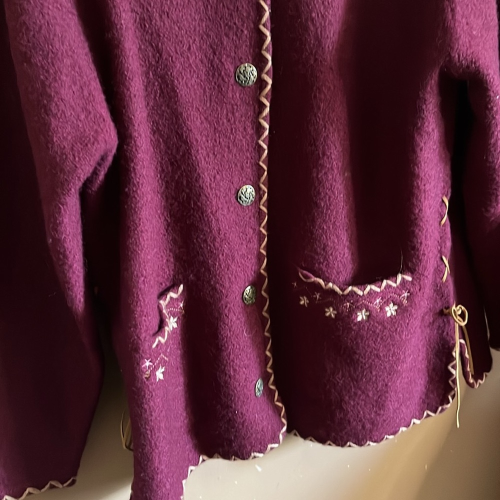 😄Wool Jacket Embroidered Button Down - Picture 2 of 4